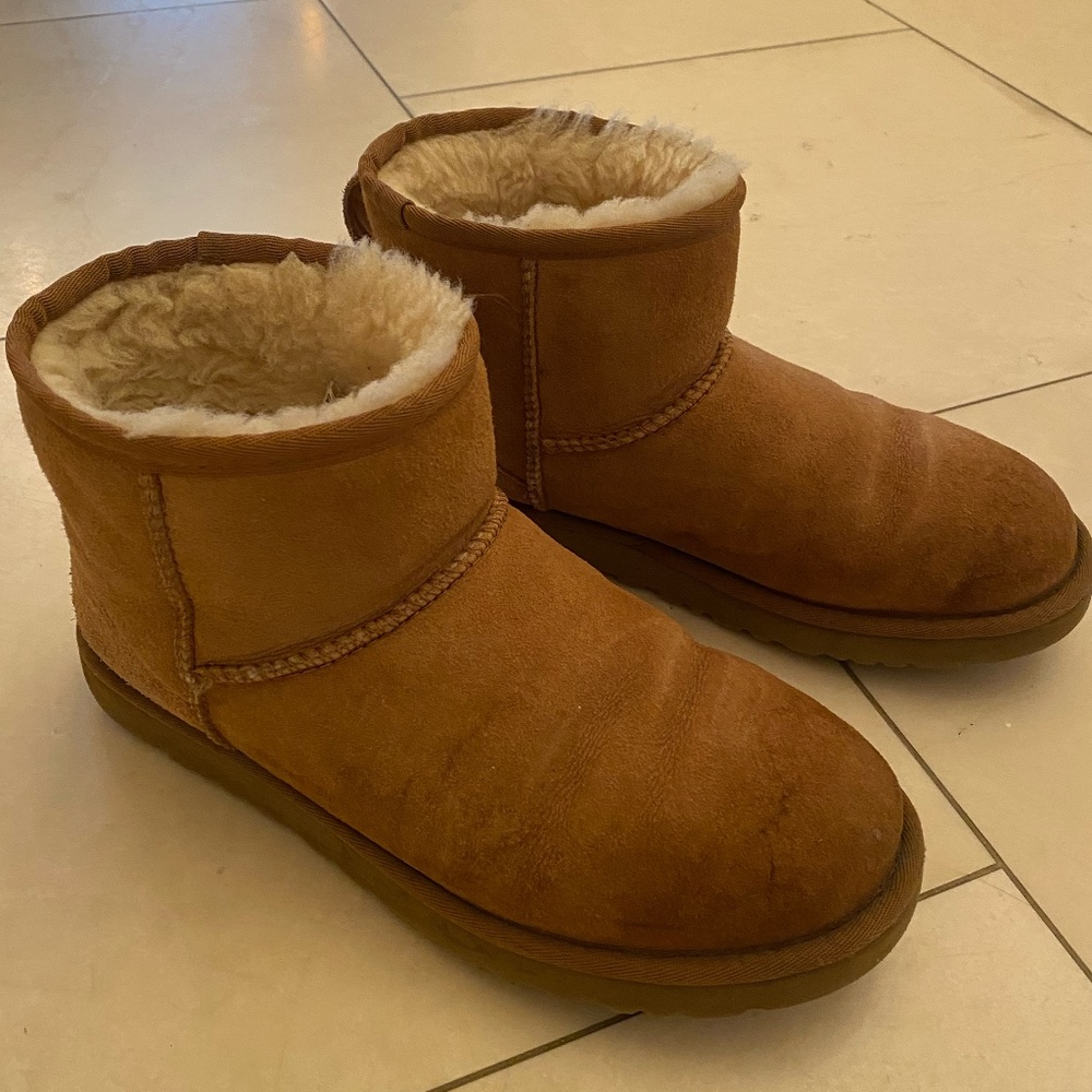 UGG Women's Classic II Mini Boots